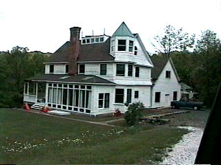 Building photograph for 433 MUNGER LN